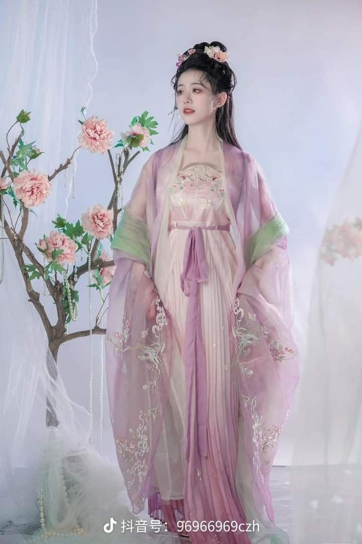 Embracing Traditional Elegance:The Off-shoulder Sleeve Qipao Blouse Embracing Traditional Elegance:The Off-shoulder Sleeve Qipao Blouse