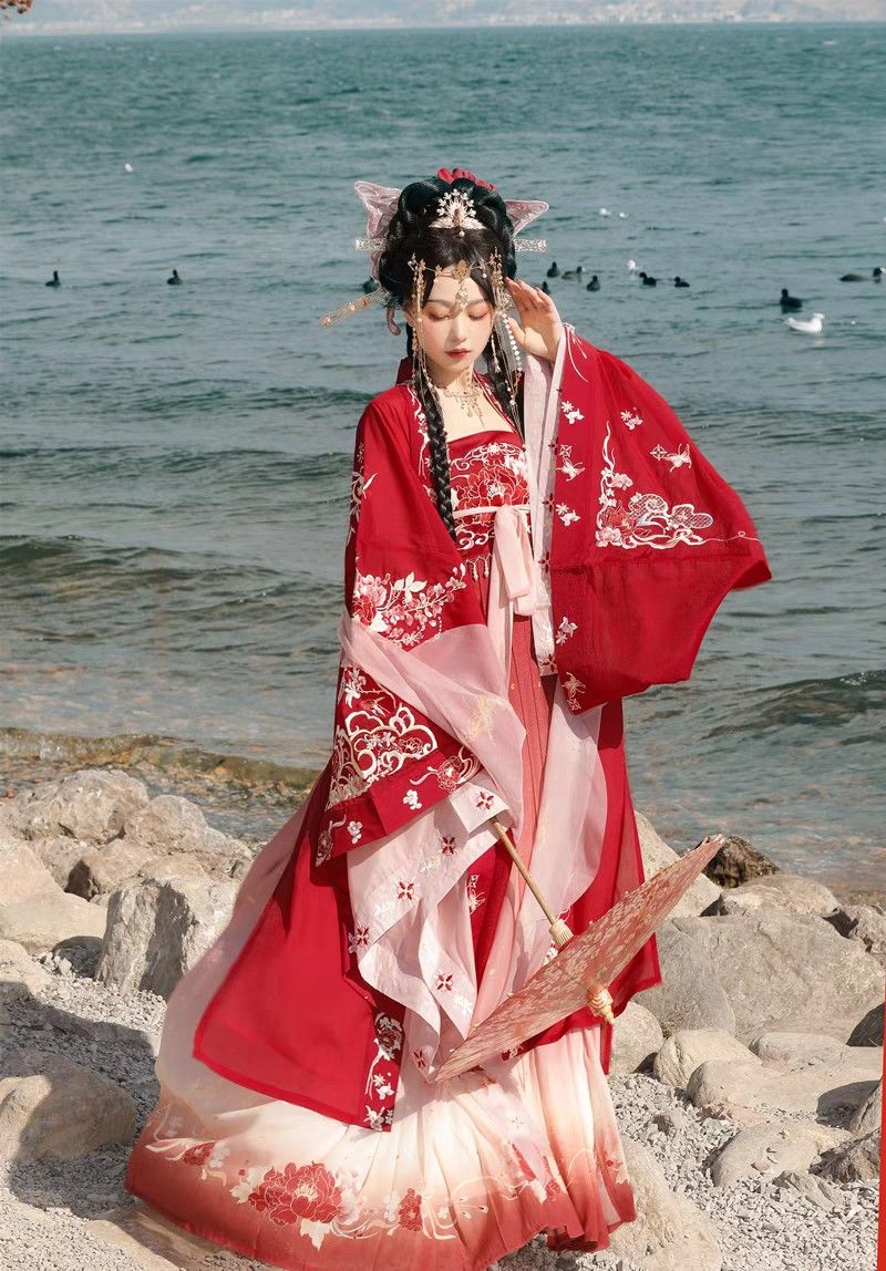 Plus Size Pastel-Colored Cheongsam:A Fashionable Journey into Traditional Elegance Plus Size Pastel-Colored Cheongsam:A Fashionable Journey into Traditional Elegance