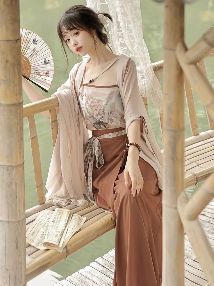 Embracing Traditional Elegance:The New Chinese Cheongsam Suit Embracing Traditional Elegance:The New Chinese Cheongsam Suit