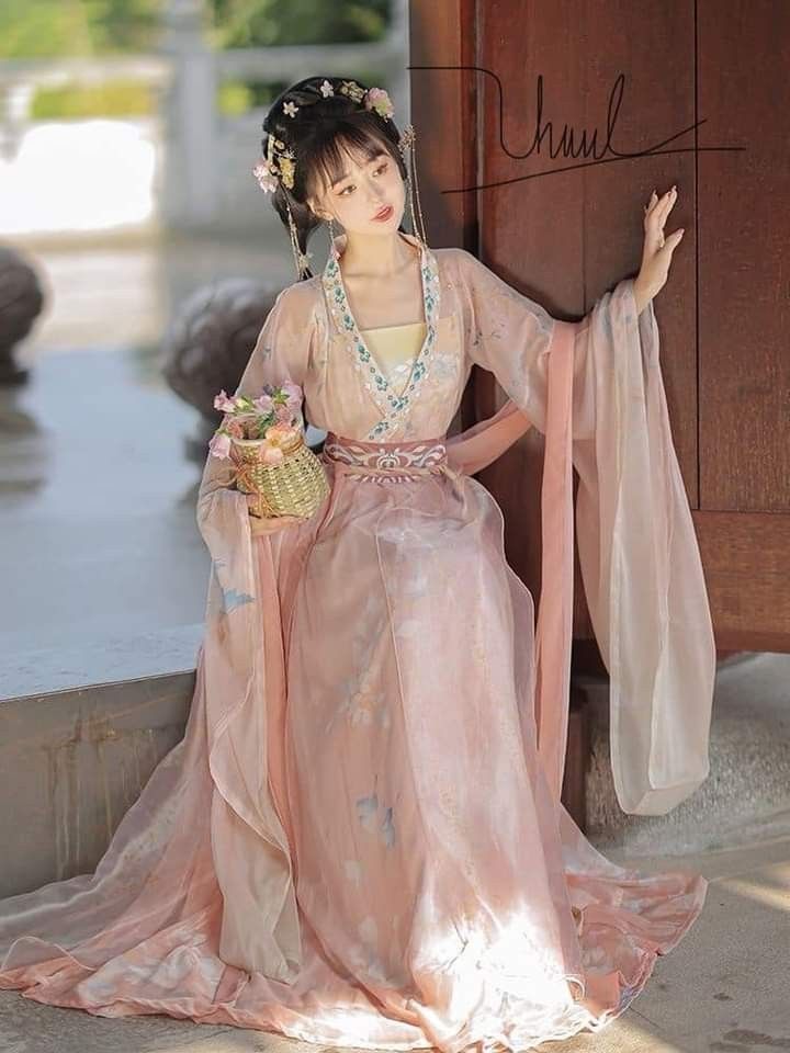 The Mino裙与狮子的奇妙交融,传统与力量的象征 The Mino裙与狮子的奇妙交融,传统与力量的象征