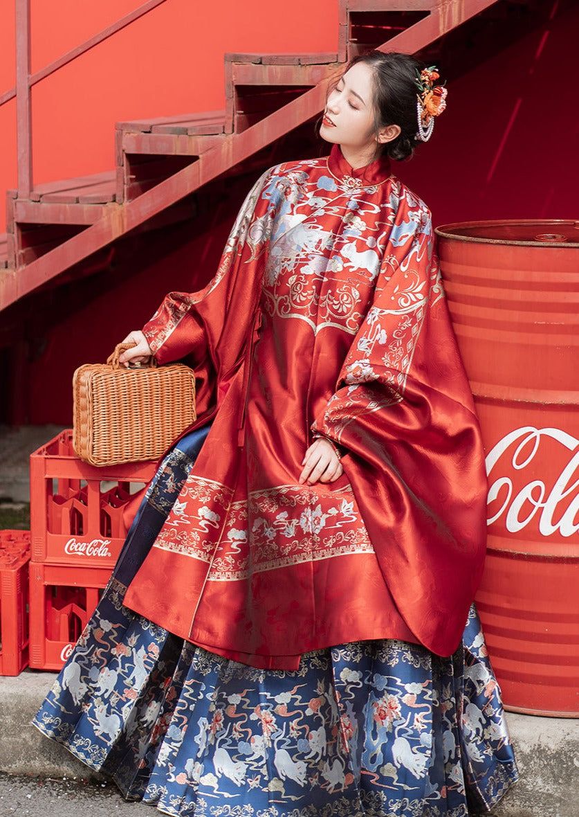 Embracing the Beauty of Plus-Size Red Cheongsam:Tips for a Slimming and Belly-Covering Look Embracing the Beauty of Plus-Size Red Cheongsam:Tips for a Slimming and Belly-Covering Look