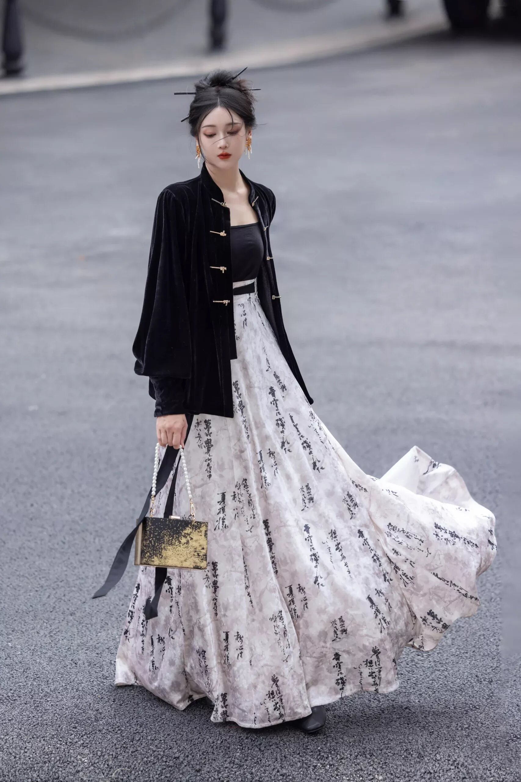 The Little Girl in Traditional Hanfu:A Journey into the World of Ancient Elegance The Little Girl in Traditional Hanfu:A Journey into the World of Ancient Elegance