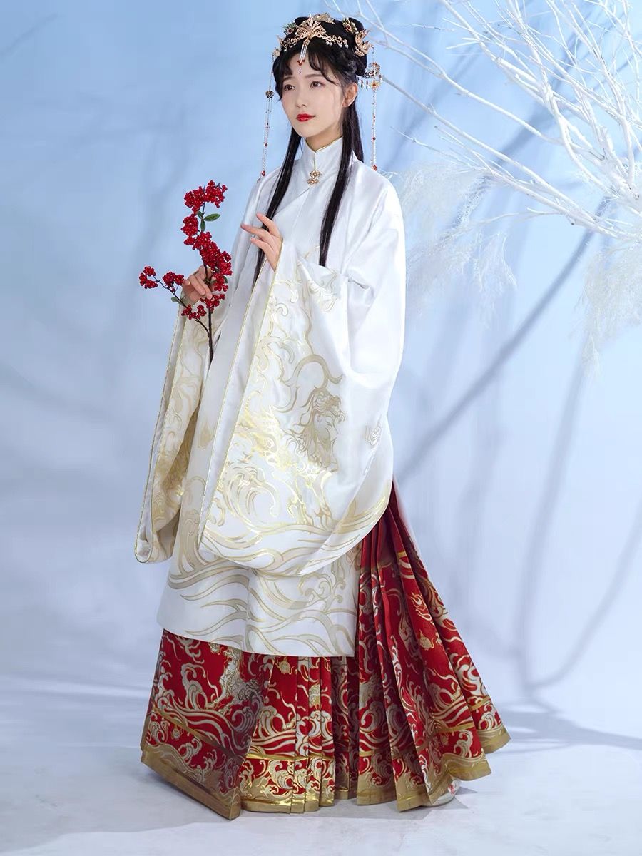 Red Cheongsam Dress for Women in Autumn and Winter Red Cheongsam Dress for Women in Autumn and Winter