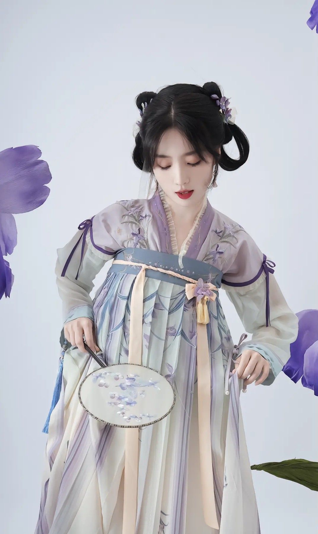 The Enchantment of Girls Horseface Skirt in Ancient Chinese Style:Spring and Autumn Fashion Trends The Enchantment of Girls Horseface Skirt in Ancient Chinese Style:Spring and Autumn Fashion Trends