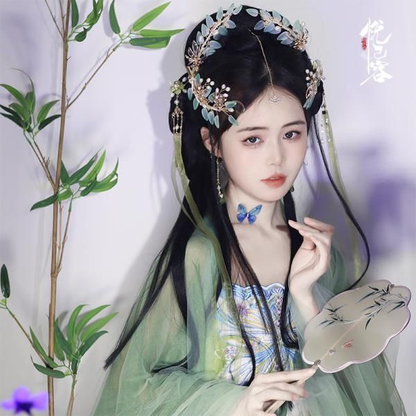 Spring-Autumn Elegant Womens Long-Sleeve Dress with Modern Qipao Styling Spring-Autumn Elegant Womens Long-Sleeve Dress with Modern Qipao Styling