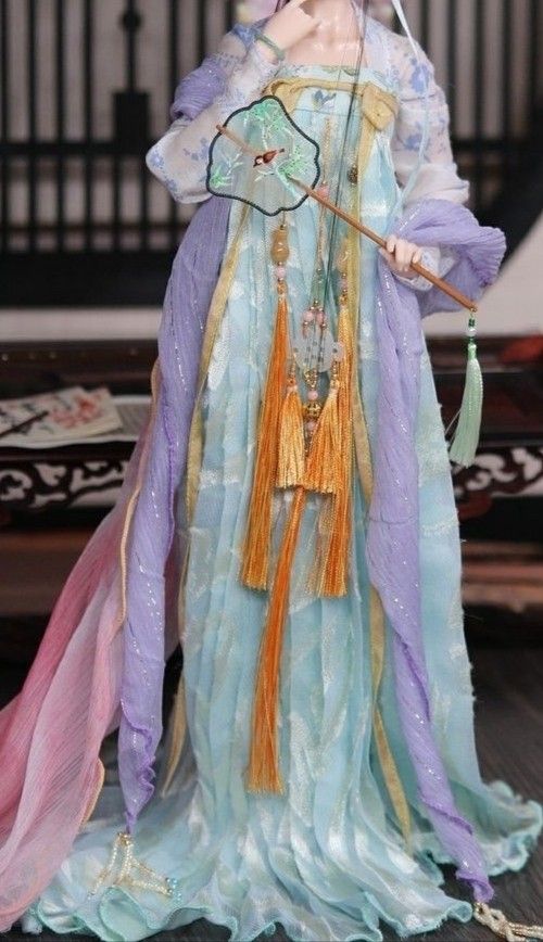 Reimagining Traditional Cheongsam Dress with Improved Ramie Fabric:A Journey of Innovation Reimagining Traditional Cheongsam Dress with Improved Ramie Fabric:A Journey of Innovation