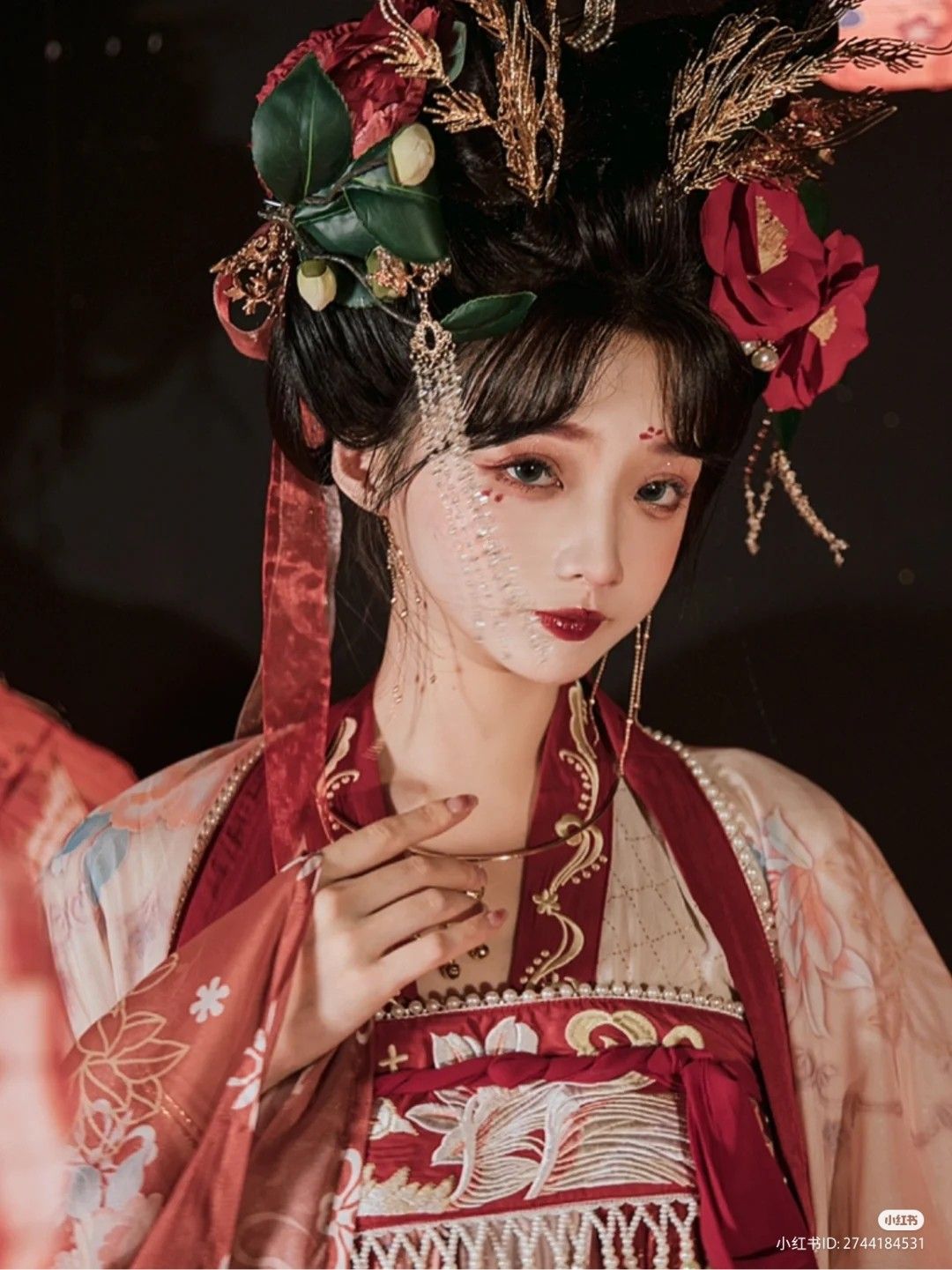 Ancient Charm of the Fairy-like Girl Child in Traditional Hanfu Costumes Ancient Charm of the Fairy-like Girl Child in Traditional Hanfu Costumes