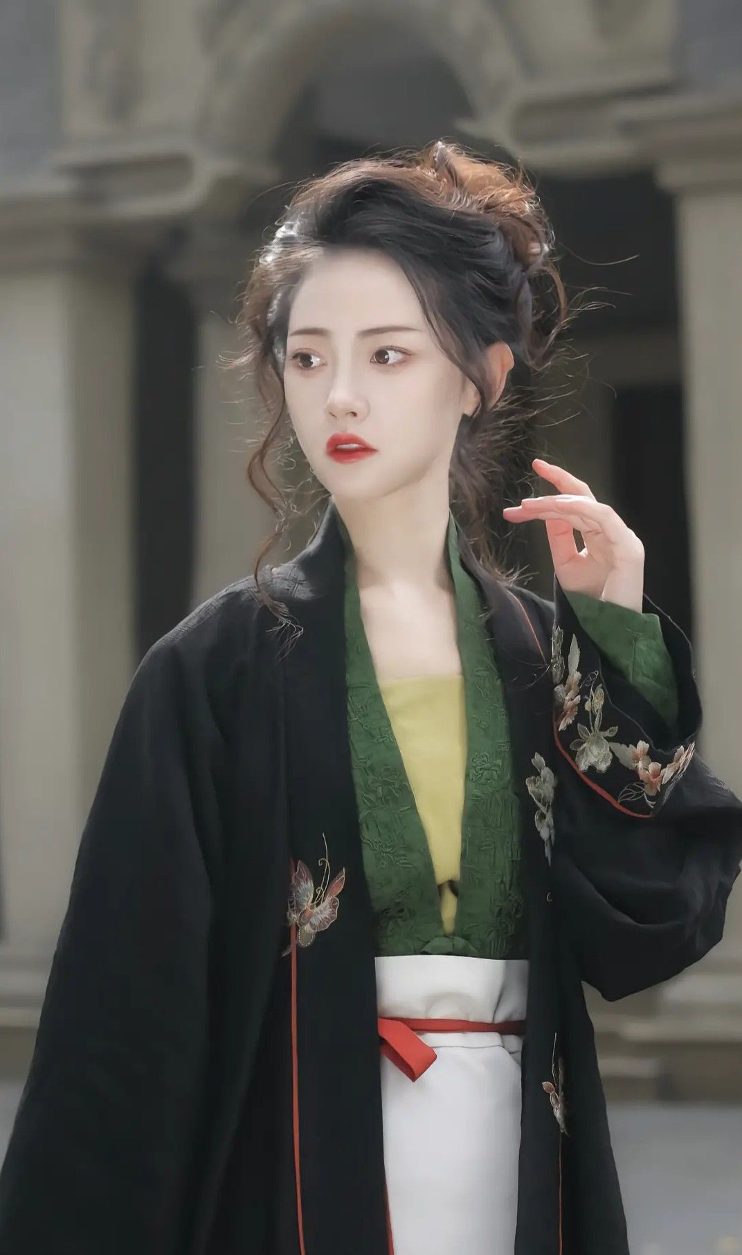 The Splendor of Traditional Chinese Hanfu and Shoes for Children The Splendor of Traditional Chinese Hanfu and Shoes for Children