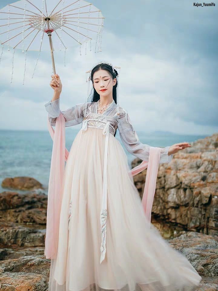 十三余儿童马面裙
