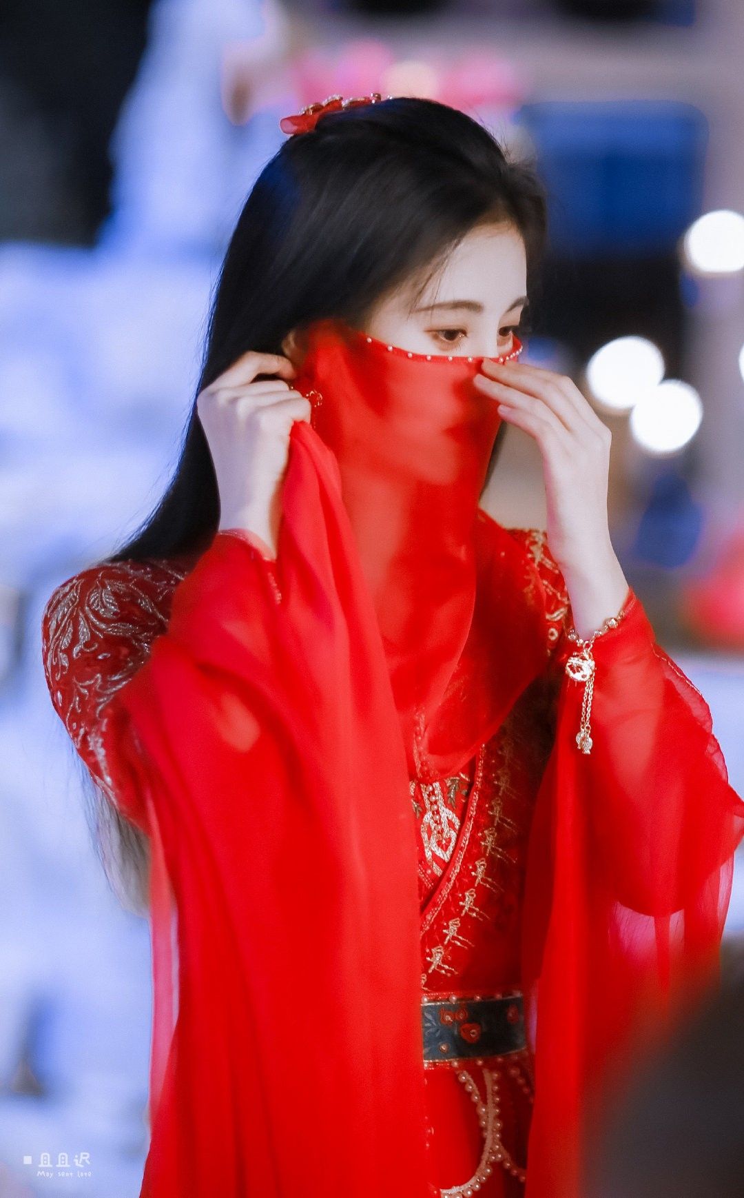 Winter and Autumn Fashion Trends for Little Girls in Traditional Hanfu Skirts Winter and Autumn Fashion Trends for Little Girls in Traditional Hanfu Skirts