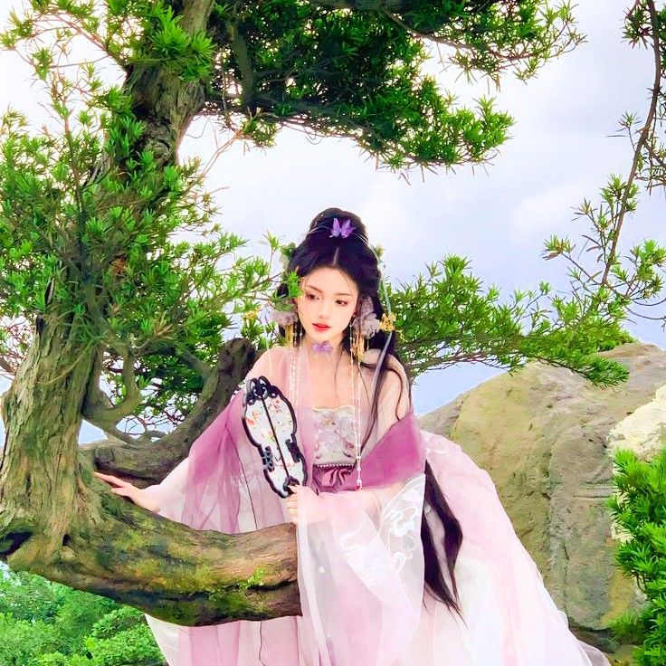The Revival of Ancient Chinese童装汉服,小童的古典魅力 The Revival of Ancient Chinese童装汉服,小童的古典魅力