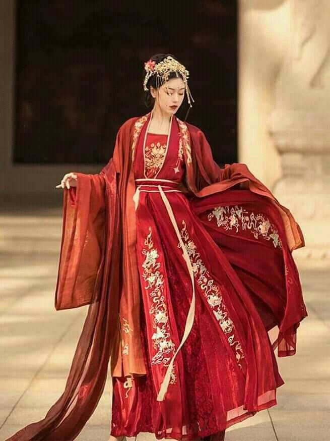 The Enchantment of Hanfu Skirts for a 12-Year-Old Girl The Enchantment of Hanfu Skirts for a 12-Year-Old Girl