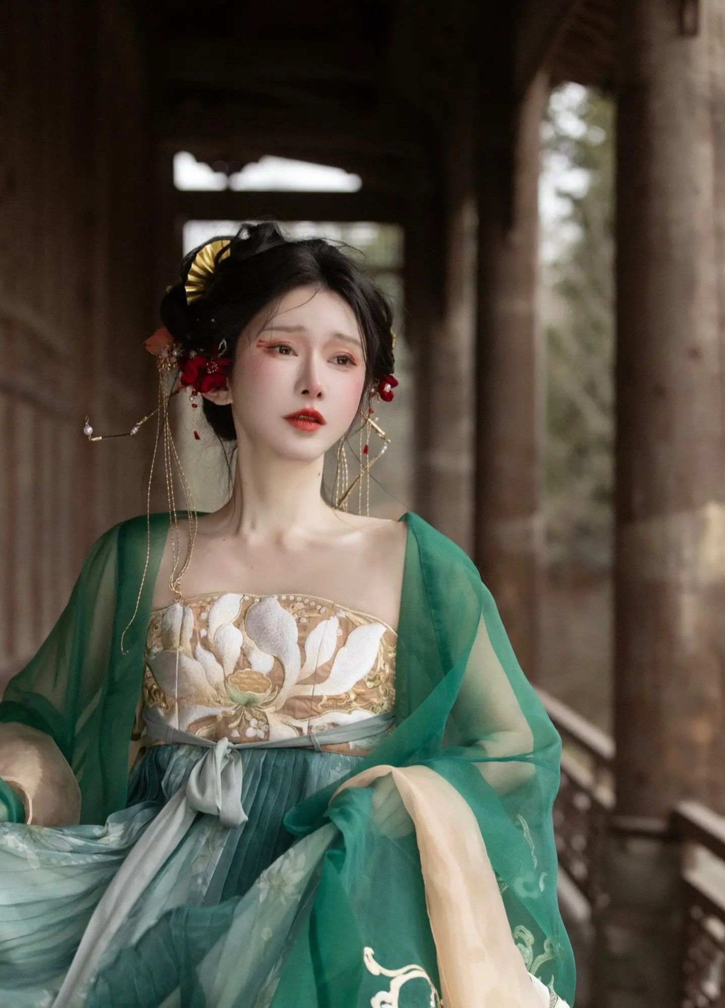 Summer Elegance in Traditional Chinese Dress:The Girls Hanfu Skirt Summer Elegance in Traditional Chinese Dress:The Girls Hanfu Skirt