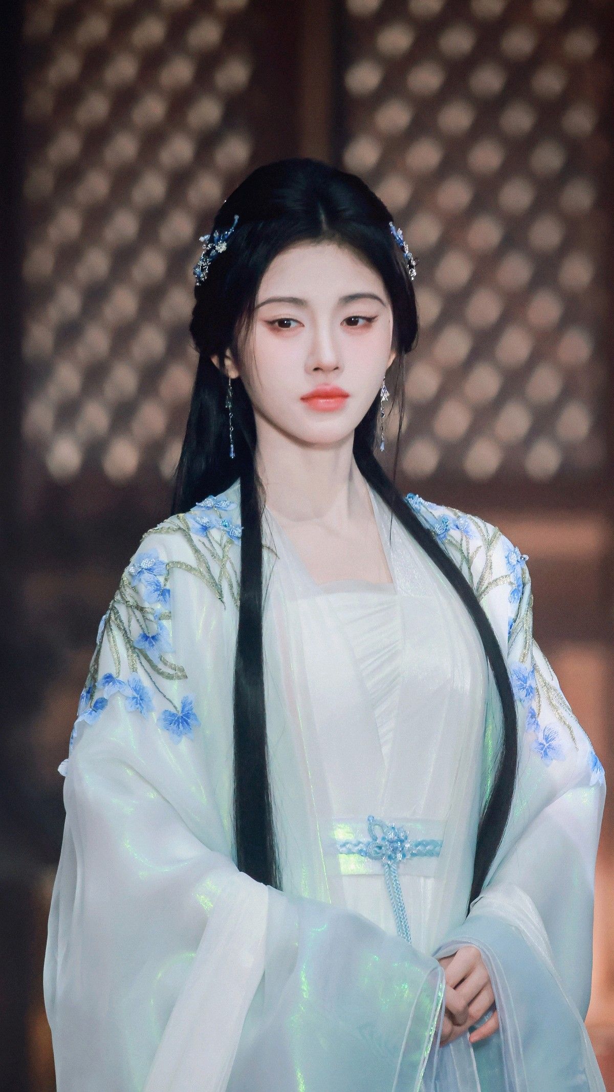 Chinese New Year Style:Fashion-Forward Tangzhuang Women’s Clothes Embracing Traditional Elegance Chinese New Year Style:Fashion-Forward Tangzhuang Women’s Clothes Embracing Traditional Elegance