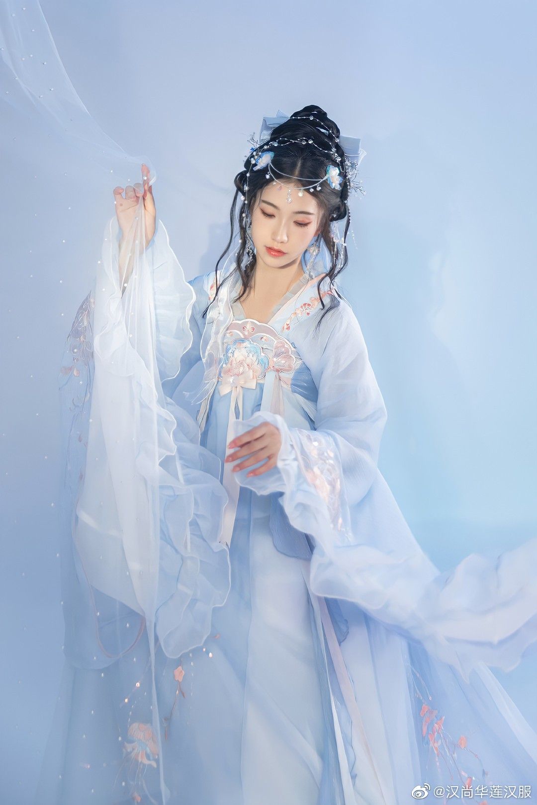 Pink Ming-Style Hanfu for Little Girls:Embracing Traditional Elegance Pink Ming-Style Hanfu for Little Girls:Embracing Traditional Elegance