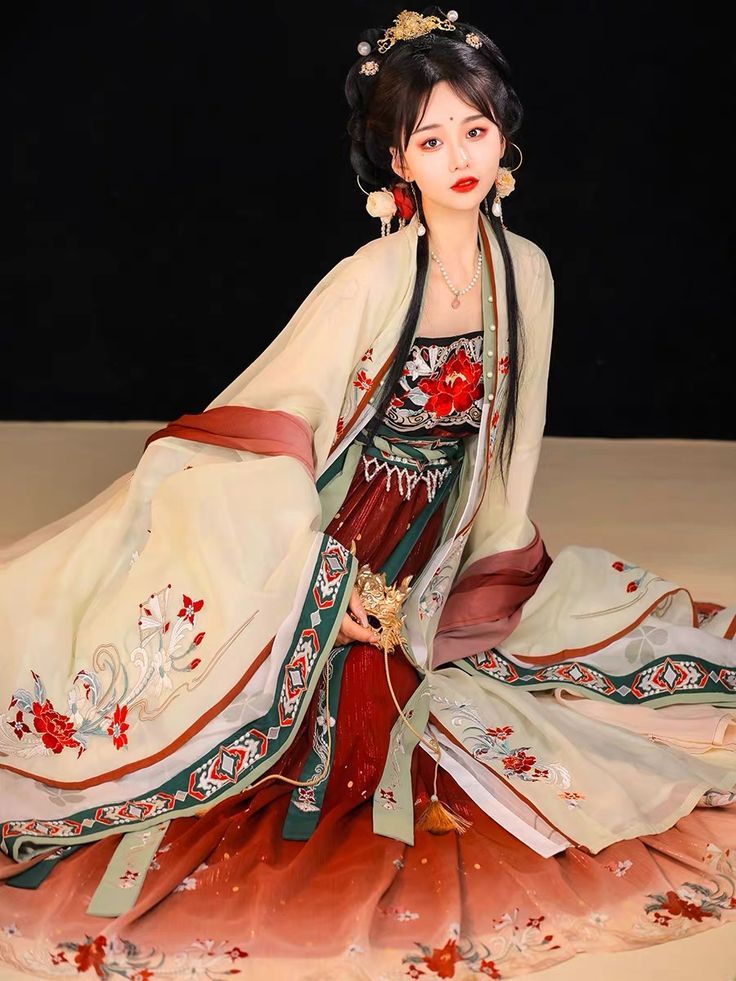 Red Cheongsam Pendants:A Symbol of Cultural Heritage and Elegance Red Cheongsam Pendants:A Symbol of Cultural Heritage and Elegance