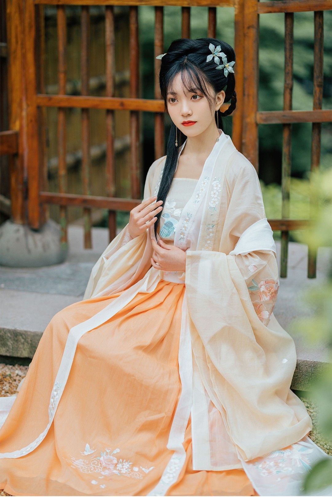 The Enchantment of Ma-Face Skirts for Little Girls:A Tale of Traditional Elegance The Enchantment of Ma-Face Skirts for Little Girls:A Tale of Traditional Elegance