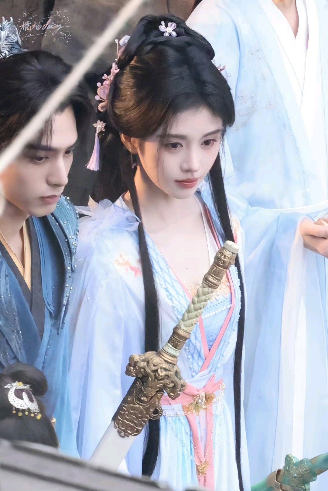 The Rise of Hanfu Hairstyles with Back-Area Fake Hair Extensions The Rise of Hanfu Hairstyles with Back-Area Fake Hair Extensions