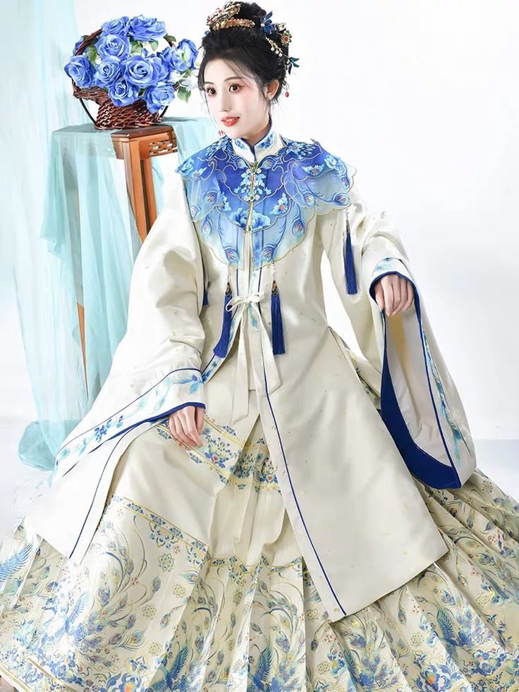 Traditional Chinese Style White Top to Match a Horseface Skirt Traditional Chinese Style White Top to Match a Horseface Skirt