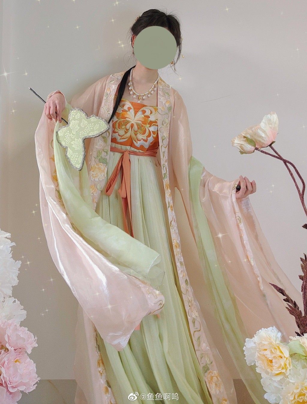 The Splendor of Blue Hanfu in the Tang Dynasty The Splendor of Blue Hanfu in the Tang Dynasty