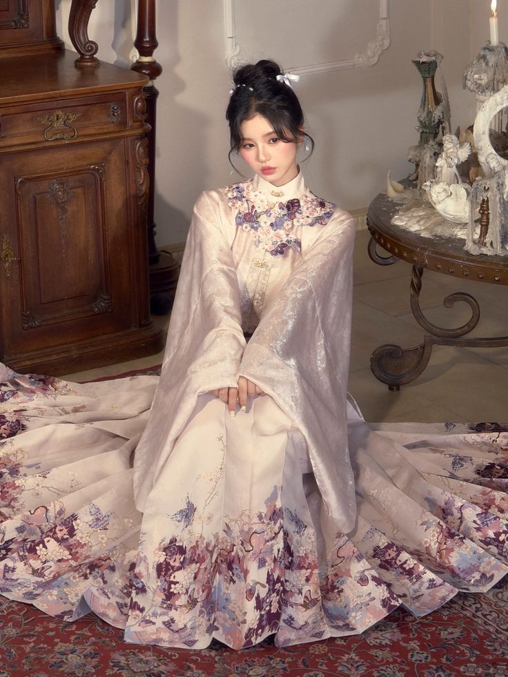 The Charm of Beijing-Style Cheongsam:A Cultural Icon of Chinese Traditional Elegance The Charm of Beijing-Style Cheongsam:A Cultural Icon of Chinese Traditional Elegance