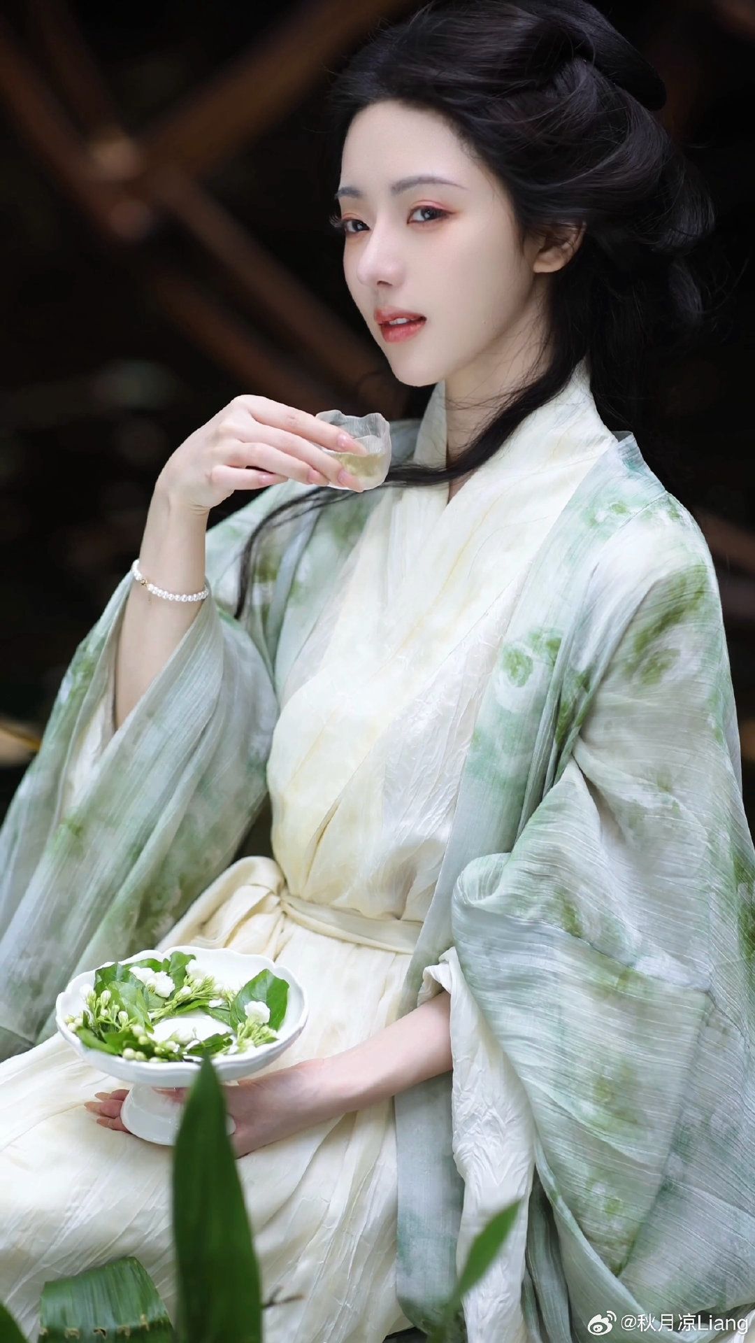 双世宠妃同款汉服梁洁 双世宠妃同款汉服梁洁