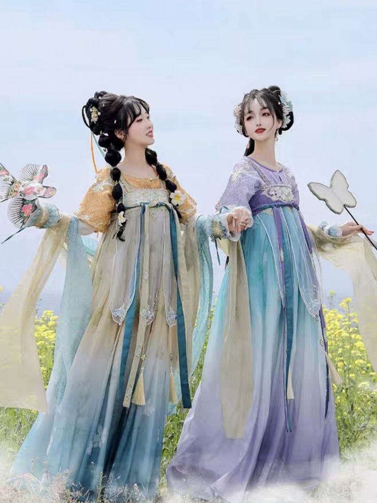 The Rise of Cheongsam and the Military Leaders of the Republic of China Era The Rise of Cheongsam and the Military Leaders of the Republic of China Era