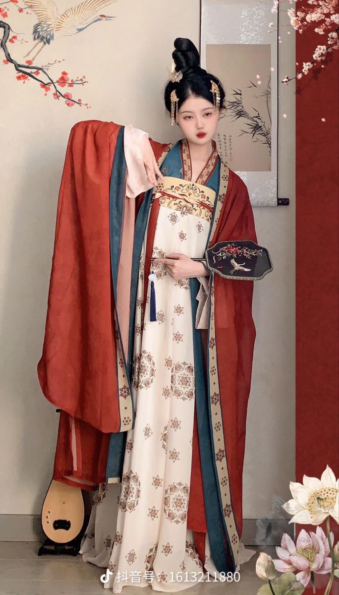 Prairie Myth:The Enchanting World of Penglais Little Divine Beings and Traditional Hanfu Costumes Prairie Myth:The Enchanting World of Penglais Little Divine Beings and Traditional Hanfu Costumes