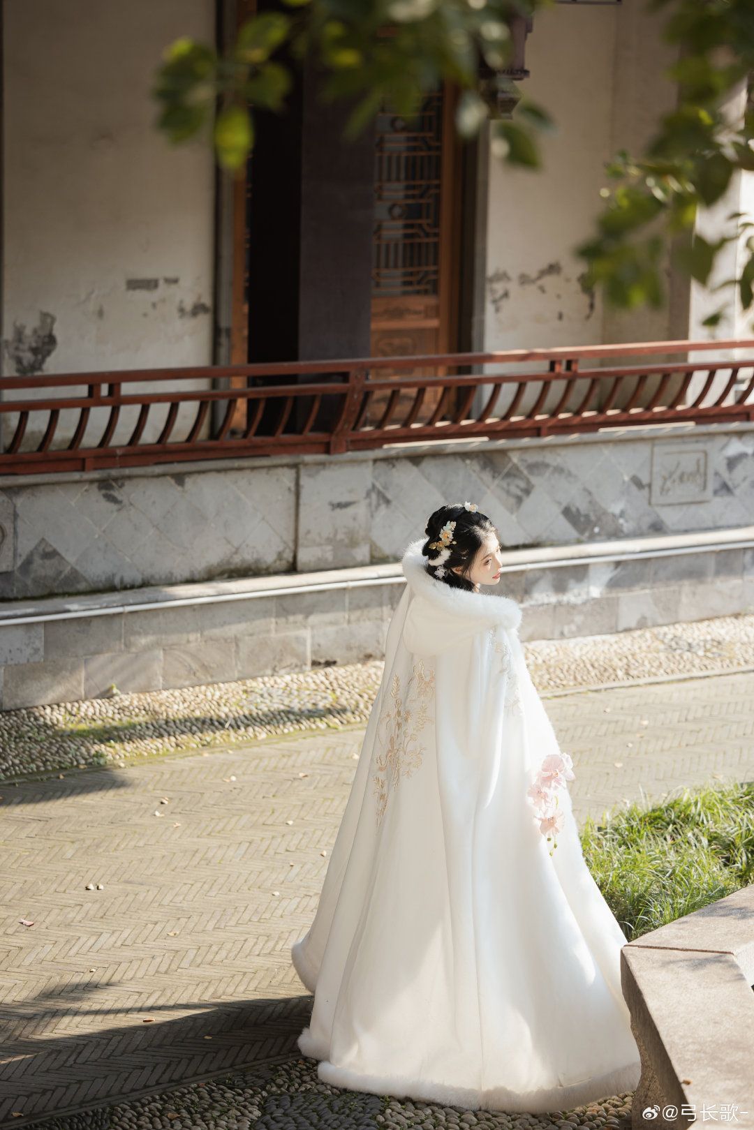 Summer Hanfu:The Elegance of Mulberry Silk Summer Hanfu:The Elegance of Mulberry Silk