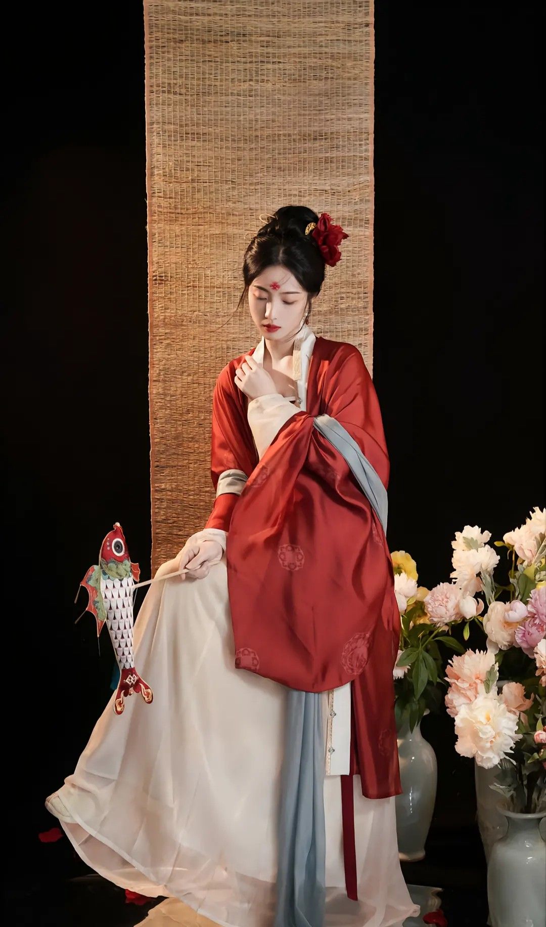 Winter Vogue:The Rise of Hanfu Costumes among Female Middle School Students Winter Vogue:The Rise of Hanfu Costumes among Female Middle School Students