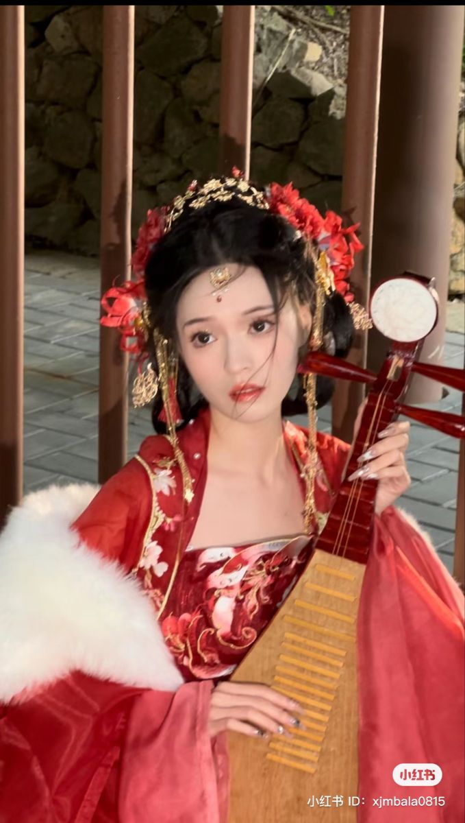 Enhancing the Charm of Mini-Sized Women through Innovations in Cotton-Linen Cheongsam Design Enhancing the Charm of Mini-Sized Women through Innovations in Cotton-Linen Cheongsam Design