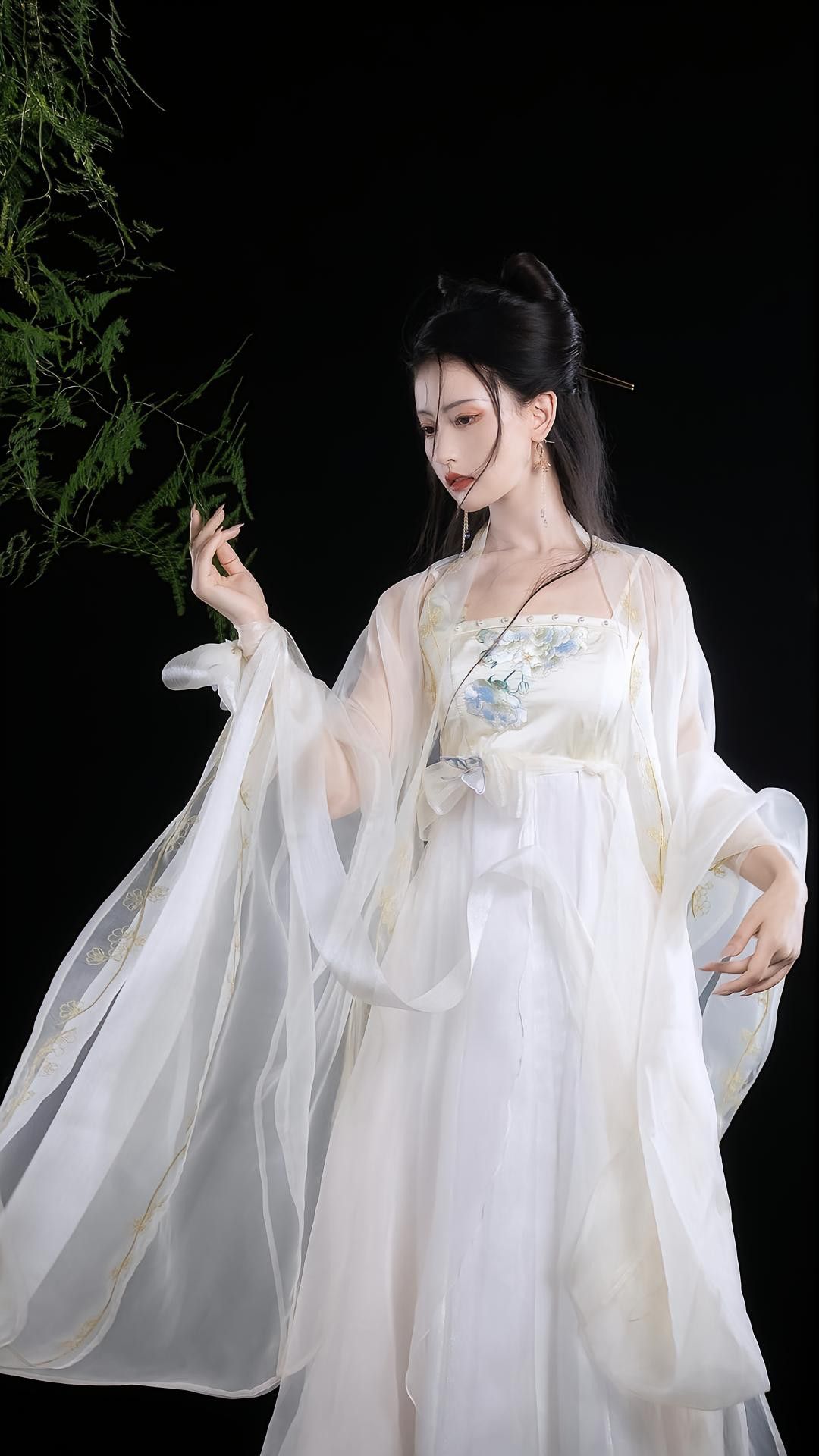 Winter Hanfu Fashion for Young Girls:A Guide to Traditional Elegance Winter Hanfu Fashion for Young Girls:A Guide to Traditional Elegance