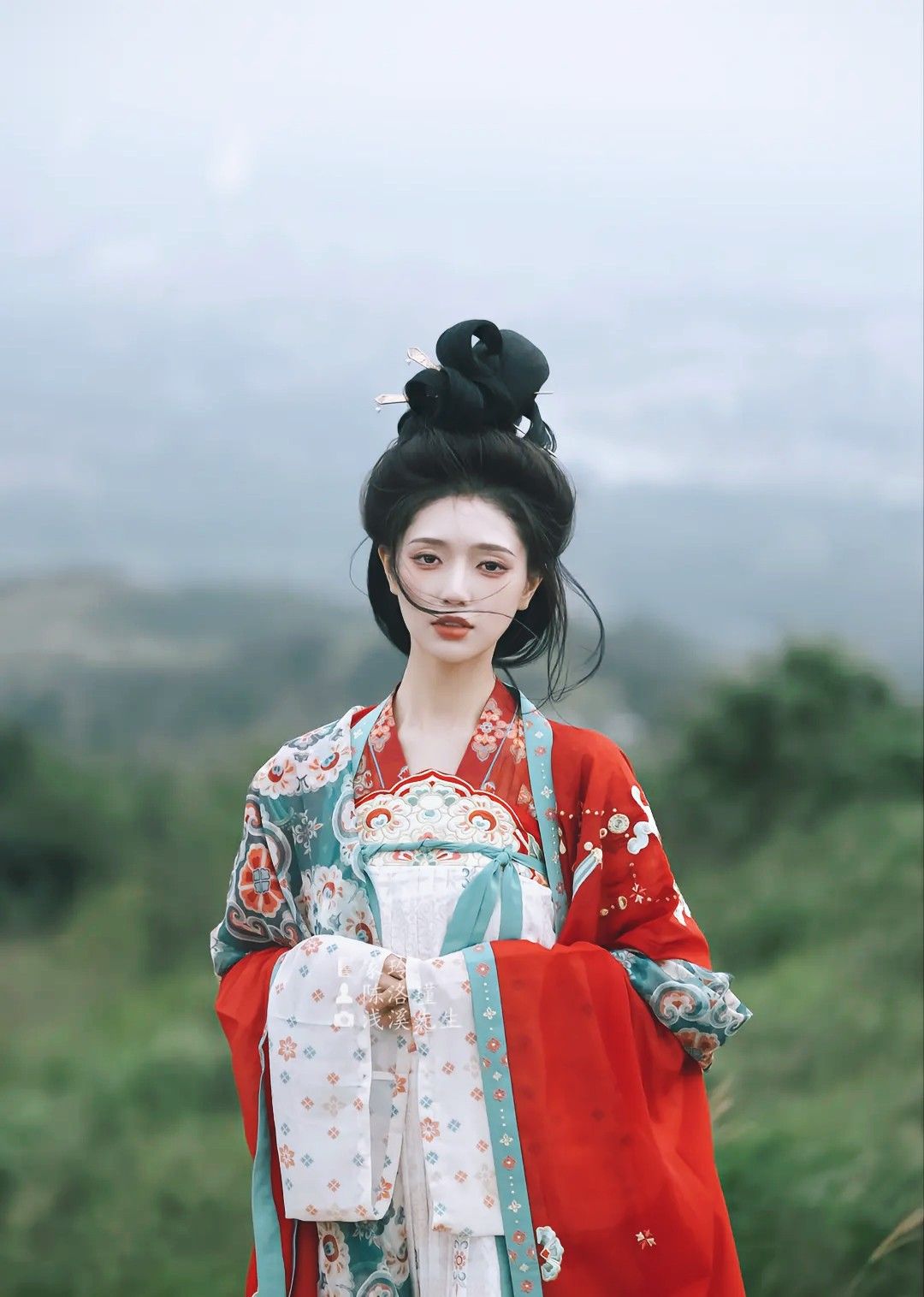 Traditional Charm of Cotton and Hemp Tang Suit Jacket Traditional Charm of Cotton and Hemp Tang Suit Jacket