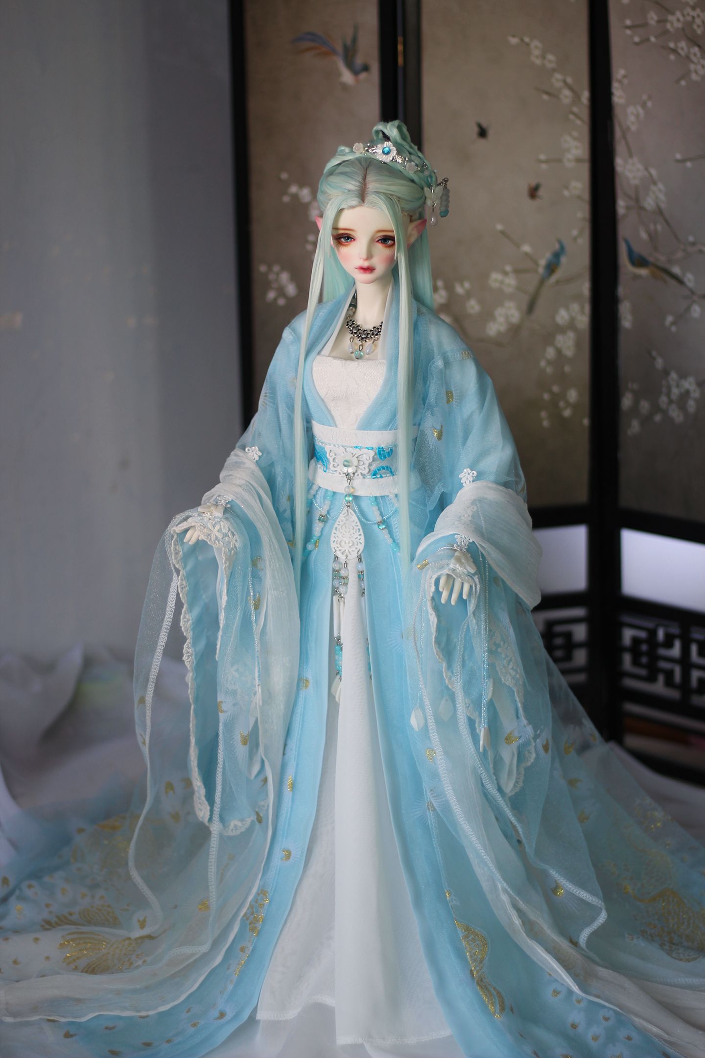 Little Girls Hanfu Robe:The Essence of Traditional Chinese Fashion Little Girls Hanfu Robe:The Essence of Traditional Chinese Fashion