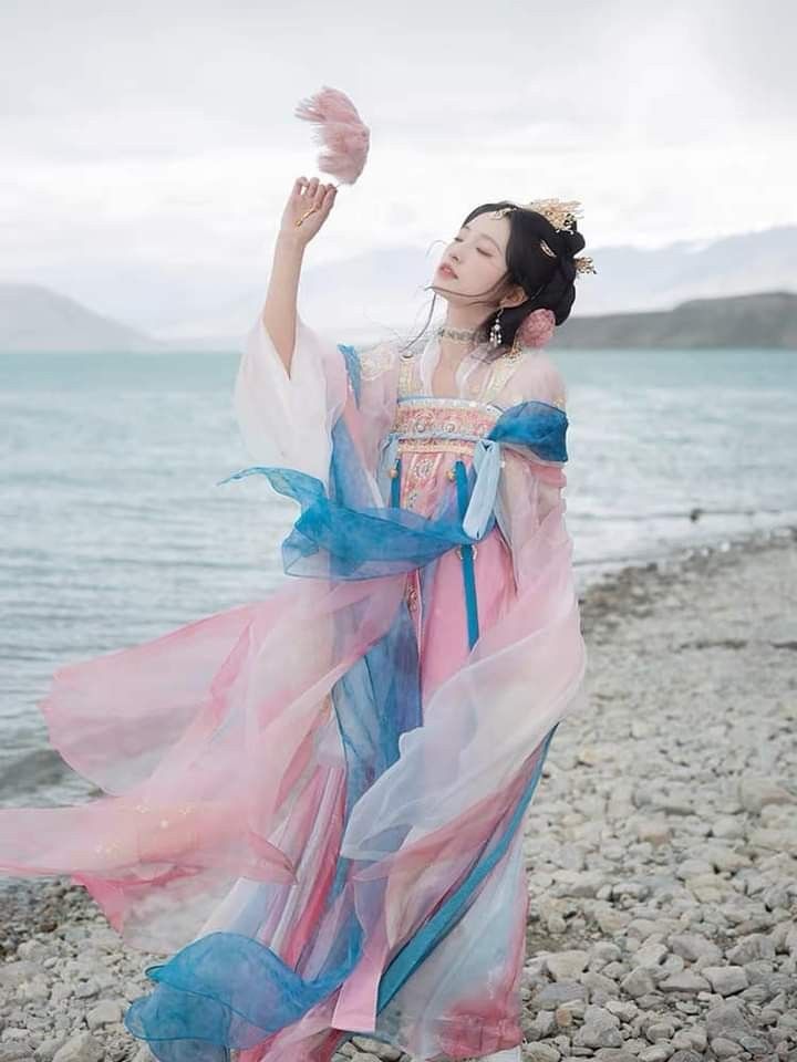 The Ancient Charm of Li Bai in Childrens Costumes
