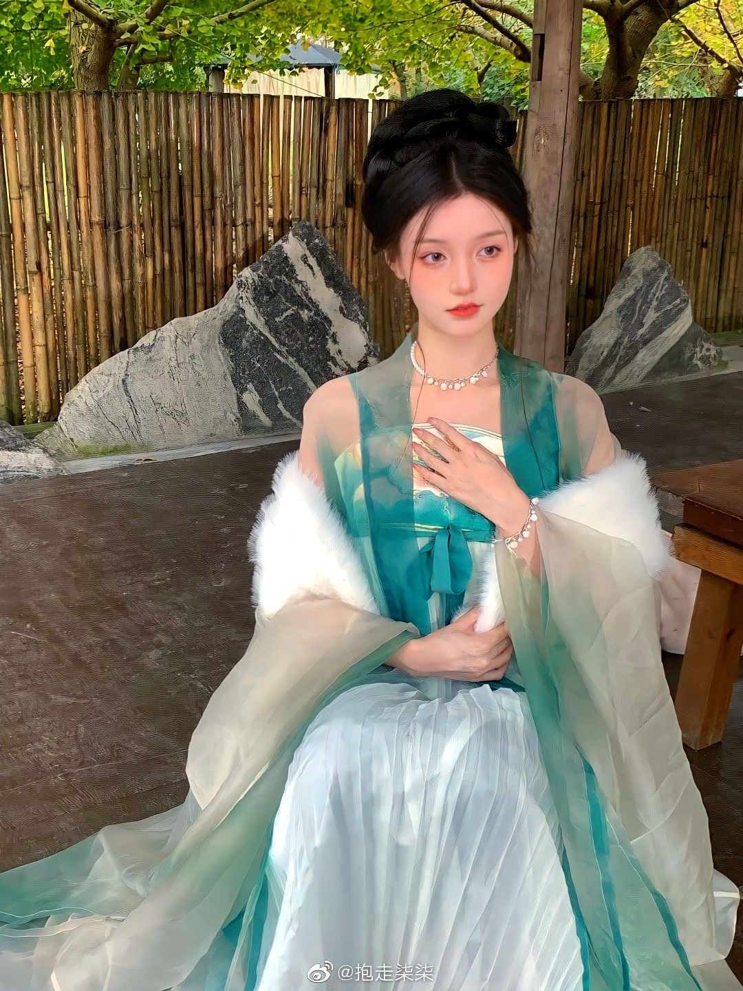 The Splendor of Tang-Style Pink Hanfu:A Journey into Traditional Chinese Elegance The Splendor of Tang-Style Pink Hanfu:A Journey into Traditional Chinese Elegance