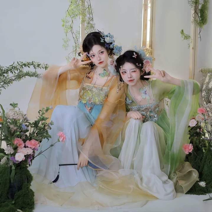 Original Hanfu Designs at Jizhen斋，Unveiling the Essence of Traditional Chinese Fashion