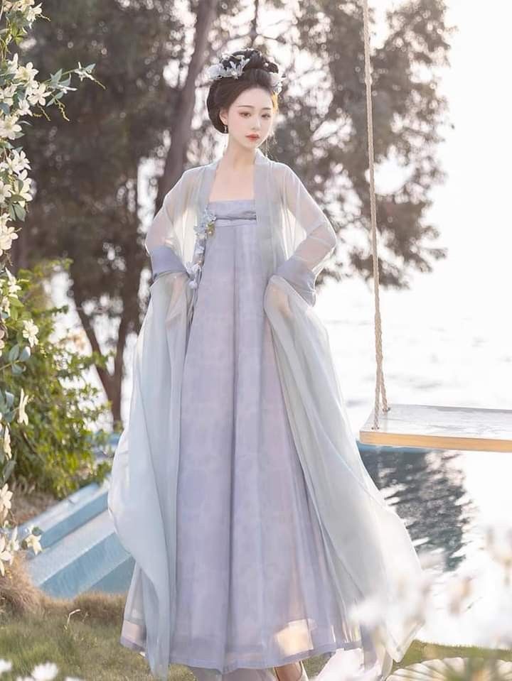 The Perfect Shoes to Match Your Cheongsam:A Guide to Traditional and Modern Footwear The Perfect Shoes to Match Your Cheongsam:A Guide to Traditional and Modern Footwear