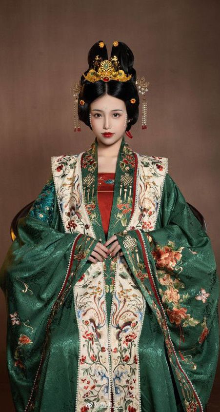 Baby Hanfu Skirt in Summer:A Fashionable and Comfortable Choice Baby Hanfu Skirt in Summer:A Fashionable and Comfortable Choice