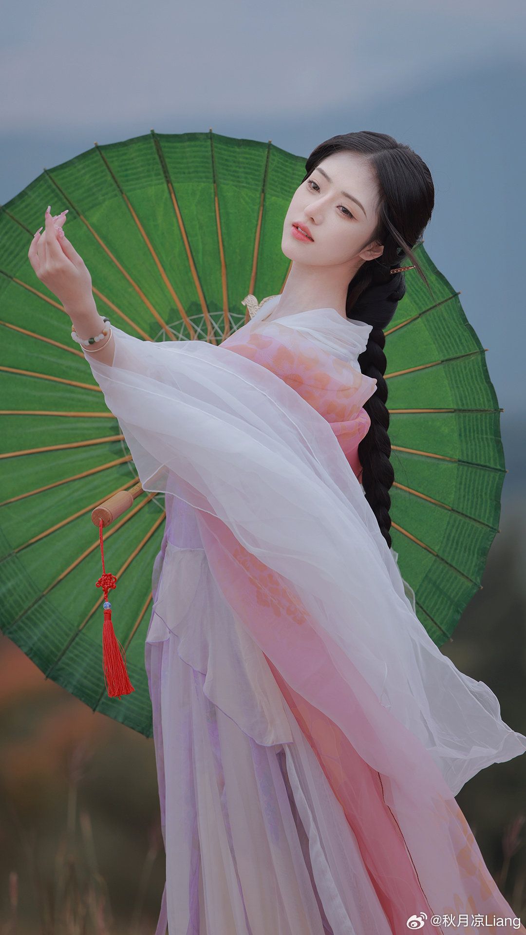 The Jade Belt of Hanfu:A Symbol of Elegance and Tradition