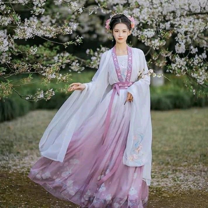 The Art of Mamenpoon Skirt and Headwear Coordination:A Complete Fashion Statement The Art of Mamenpoon Skirt and Headwear Coordination:A Complete Fashion Statement