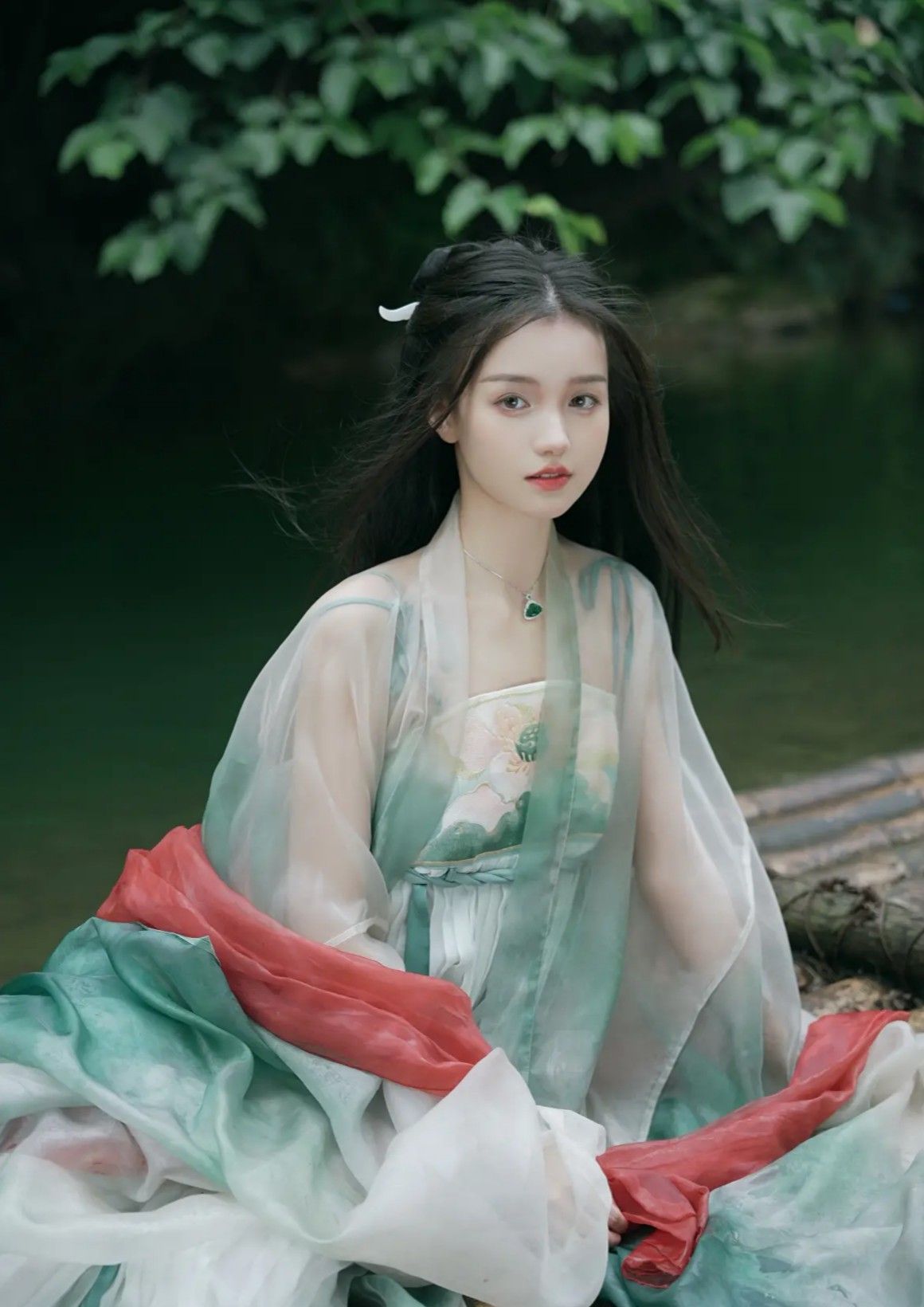 Little Heroes in Li Lianhuas Hanfu Style:The Childrens Fashion of Traditional Chinese Elegance Little Heroes in Li Lianhuas Hanfu Style:The Childrens Fashion of Traditional Chinese Elegance
