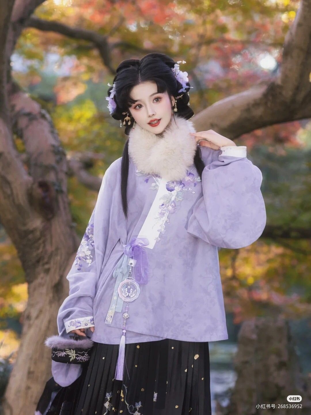 Winter Hanfu Fashion:The Evolution of Traditional Chinese Clothing in Modern Times Winter Hanfu Fashion:The Evolution of Traditional Chinese Clothing in Modern Times