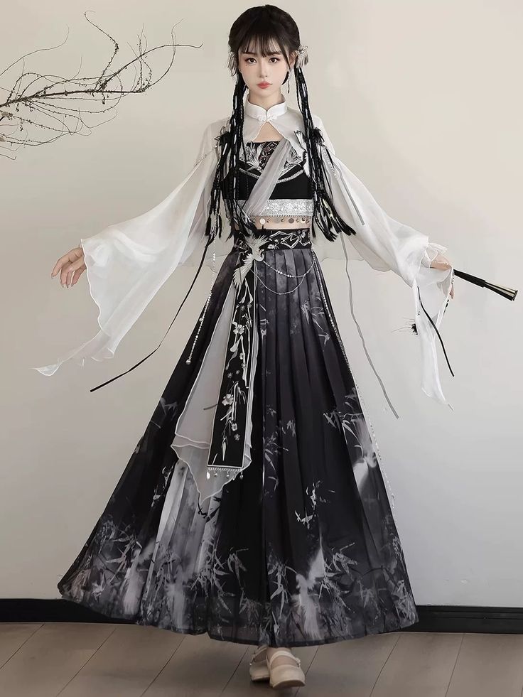 The Enchantment of Traditional Chinese Style Dress:The Cheongsam Skirt The Enchantment of Traditional Chinese Style Dress:The Cheongsam Skirt