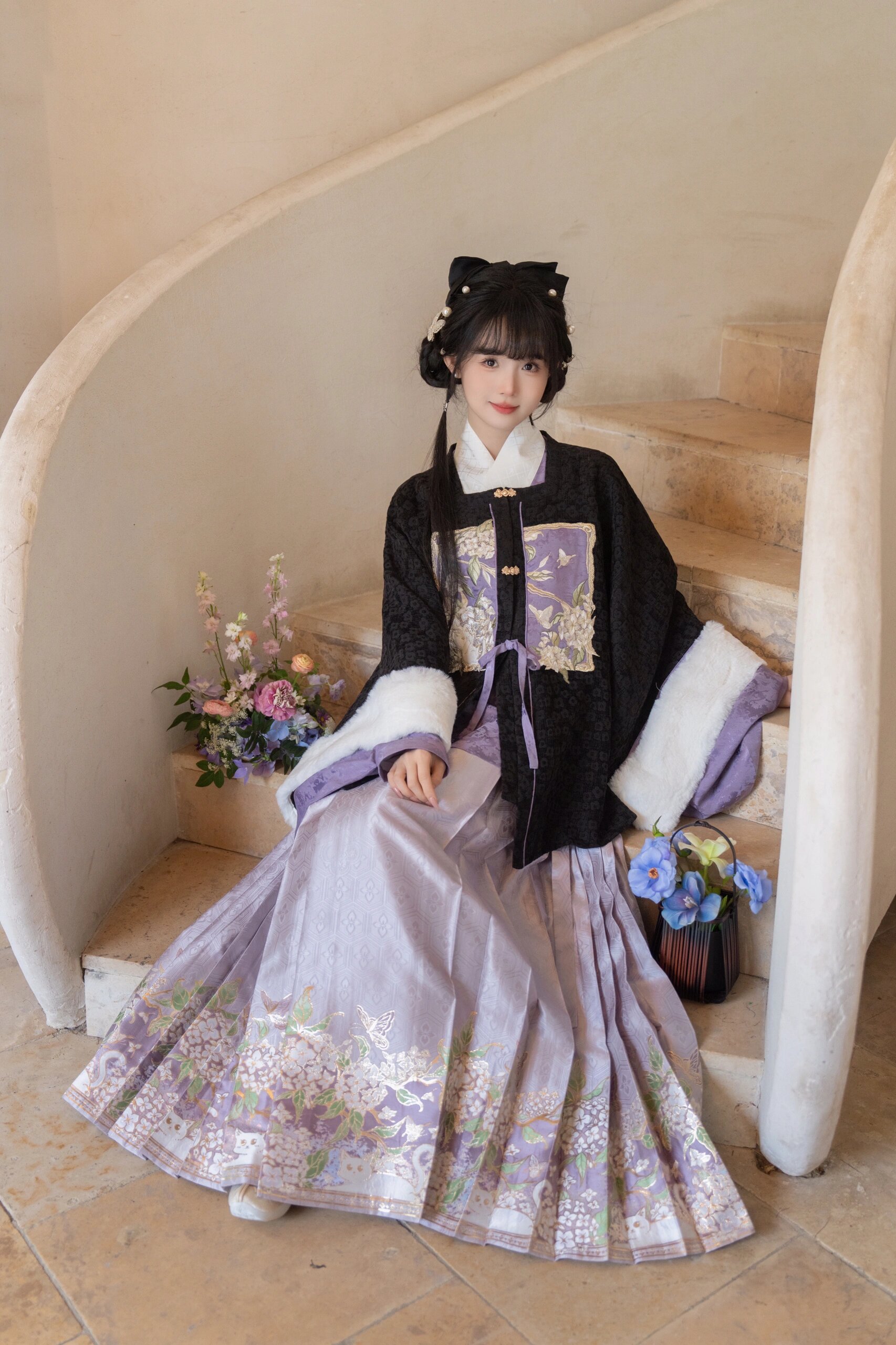 Embracing the New Chinese Elegance:A Black Cheongsam Woman Embracing the New Chinese Elegance:A Black Cheongsam Woman