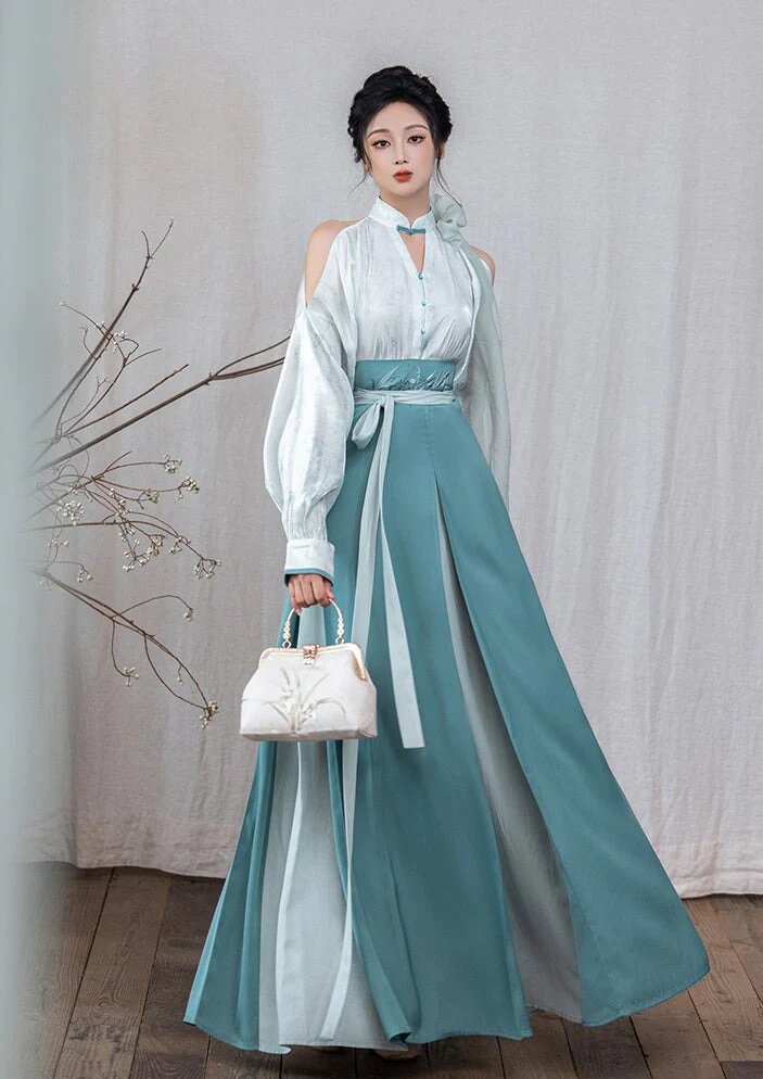 The Joy of a Brides Mother:Winter Wedding Dress and Cheongsam Elegance for the Brides Mother The Joy of a Brides Mother:Winter Wedding Dress and Cheongsam Elegance for the Brides Mother