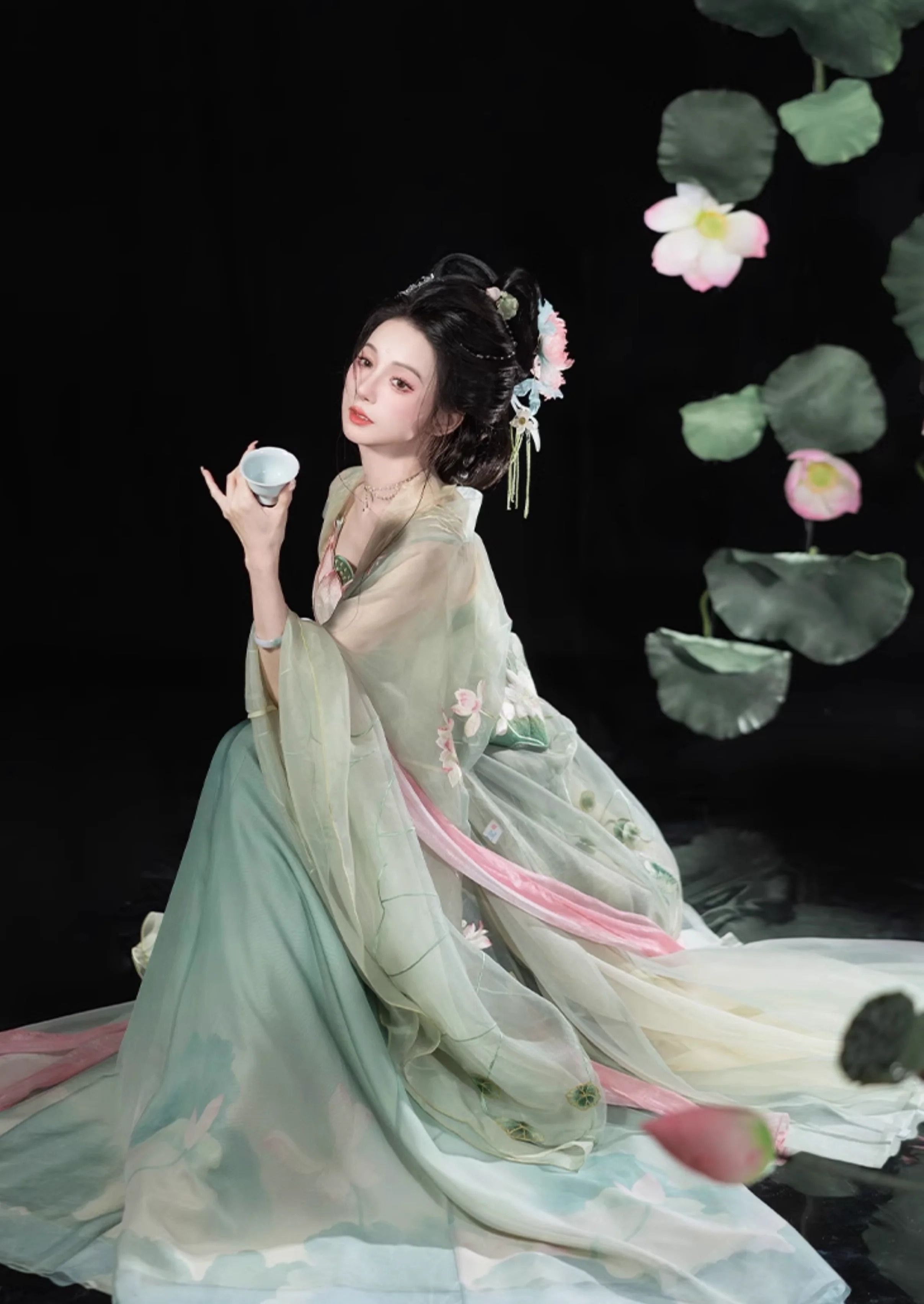Kuangosleep Rabbit:The Embracing Beauty of Cheongsam Kuangosleep Rabbit:The Embracing Beauty of Cheongsam