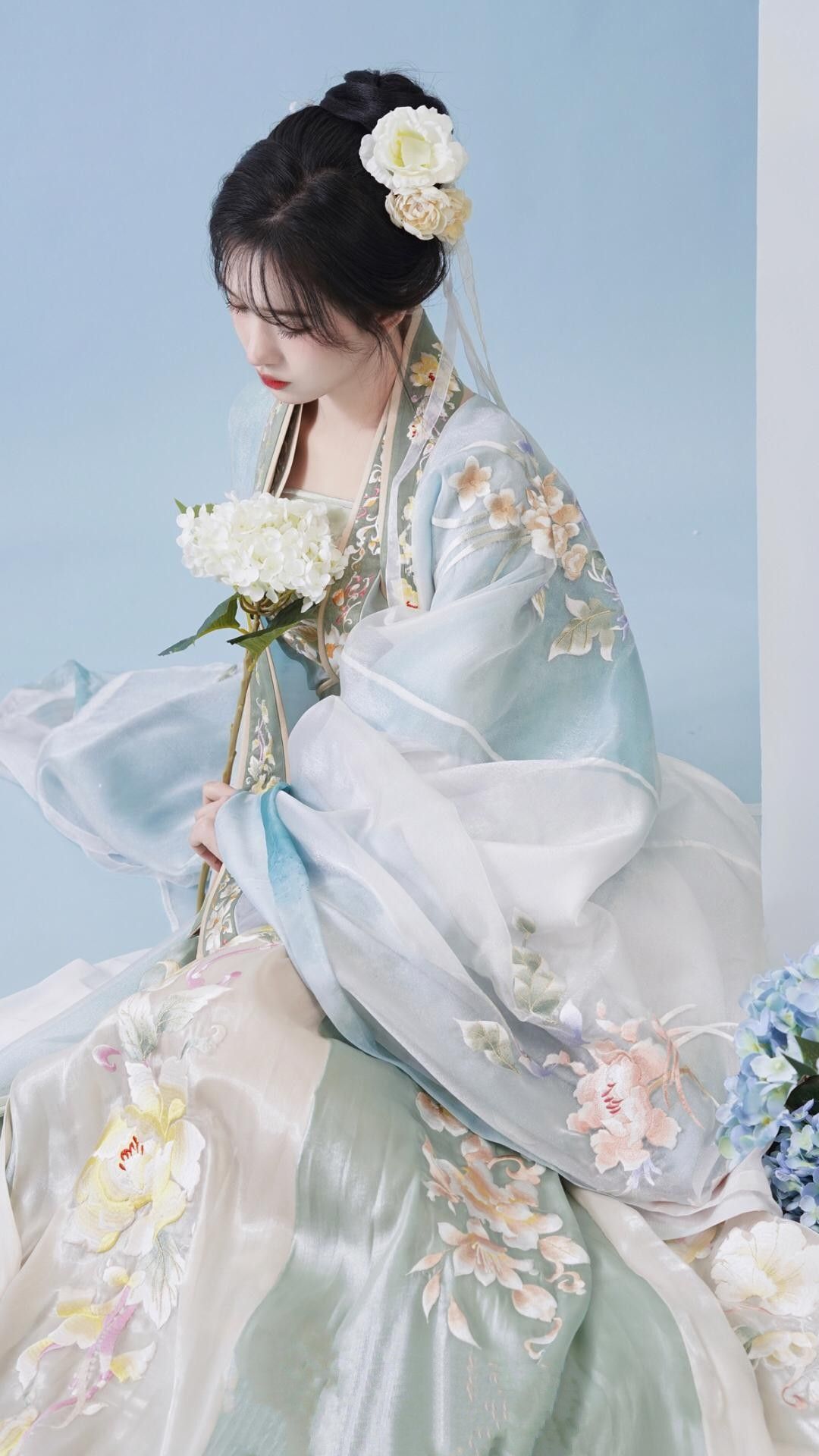Girls Hanfu Dress:A Refreshing Look in Traditional Comfort Girls Hanfu Dress:A Refreshing Look in Traditional Comfort