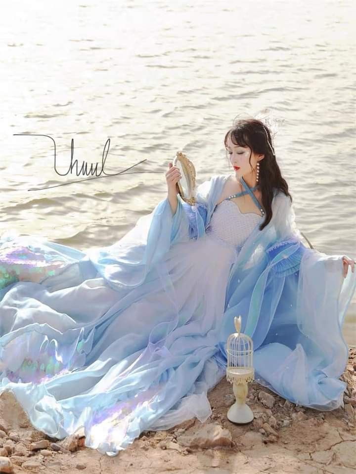 Youthful Charm of Age-Defying Cheongsam Skirts Youthful Charm of Age-Defying Cheongsam Skirts