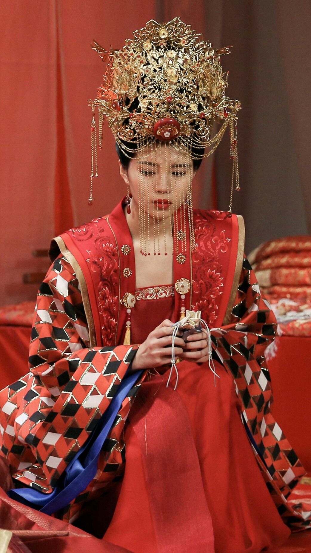 Daily Style with Traditional Chinese-Style Horseface Skirt for Petite Girls Daily Style with Traditional Chinese-Style Horseface Skirt for Petite Girls
